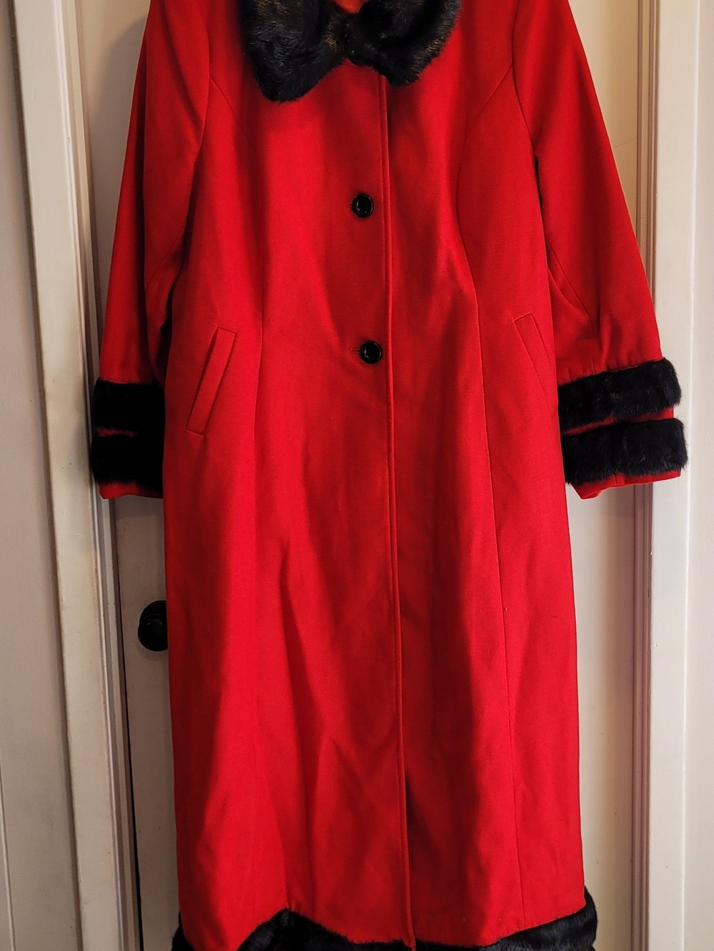 Ashro Red Trench Coat with Black Faux Fur Trim Size 24
